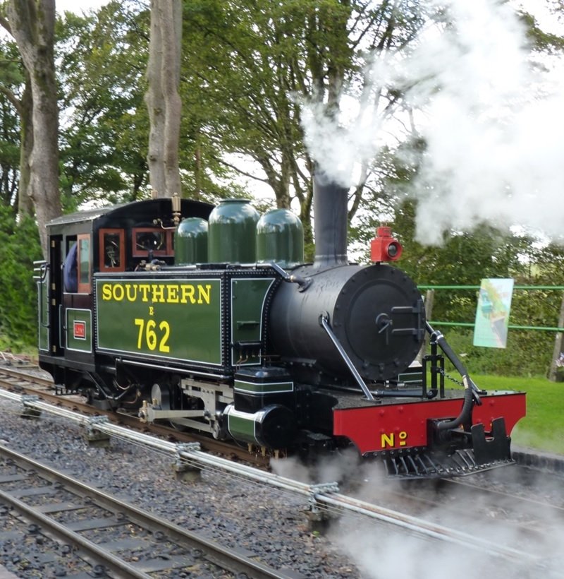 LL31. Lyn 762 at Woody Bay, Beverley Witts, October 2017